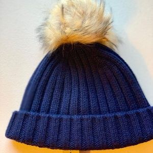 New J.Crew Ribbed beanie with faux-fur pom-pom
